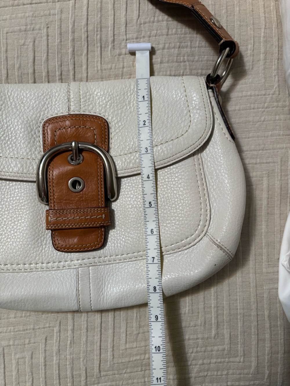 Coach Y2K Classic SOHO Cream Shoulder Bag with Tan Leather Trim - Picture 11 of 11